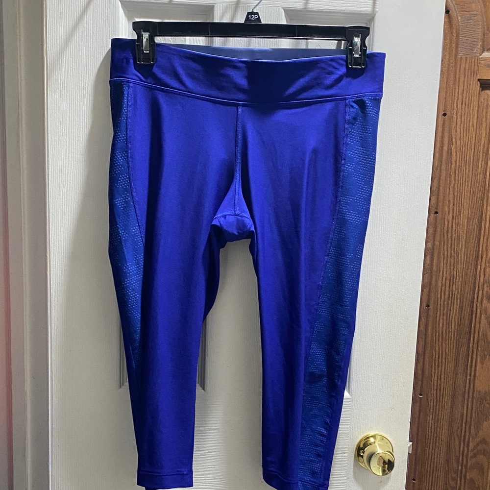 Under Armour Royal Blue Compression Crop Leggings